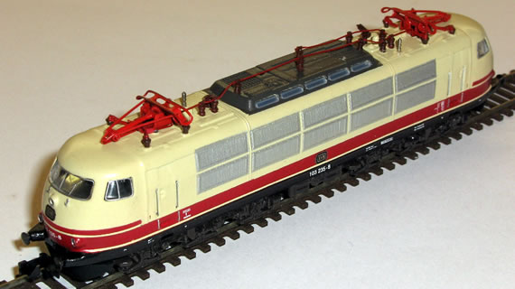 Die lange 103 von MTR ist da