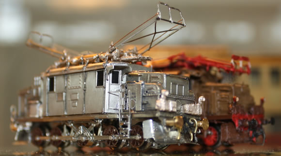 locomodel: Messeinfo