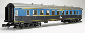 Liliput: Muster E44.5 und Schnellzugwagen