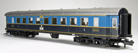Liliput: Muster E44.5 und Schnellzugwagen
