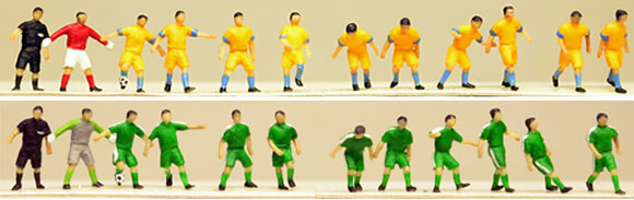 Tomytec: Fußballspieler und neue Chassis