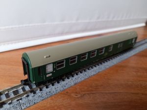 Schnellzugwagen Typ UIC-Y Y/B Bauart BDm 2. Klasse mit Gepäckabteil der CSD