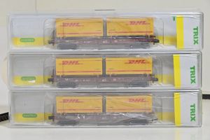 3 Wagen aus Set Minitrix 15272 - Einheitstaschenwagen Sdkms 707 DB AG mit DHL Containern