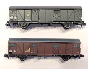 2x Bahnpostwagen