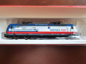 E-Lok BR 185 der TXLogistic "Rostock Port" (185 513-9)
