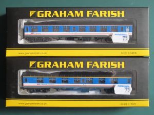 2er-SET mit englischen Personenwagen Mk1