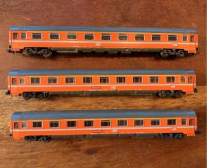 Roco 3x 24225 SNCF Schnellzugwagen Eurofima