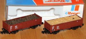 zwei offene Güterwagen Omm - E52 mit Beladung