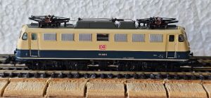  E-Lok BR 110 der DB AG in ozeanblau-beiger Lackierung (110 386-0)
