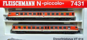 Dieseltriebzug BR 614 mit einem Mittelwagen BR 914 der DB AG