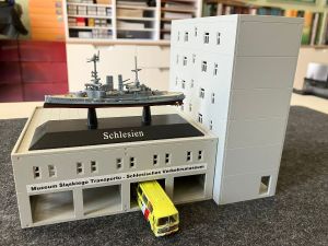 Verkehrsmuseum + SMS Schlesien / PKP