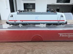 Spur N Fleischmann 735509 DB BR 101 '50 Jahre IC' NEM651 Top&OVP