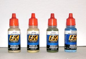 4 Fläschchen AK Interactive Acryl Farben für Brush und Airbrush