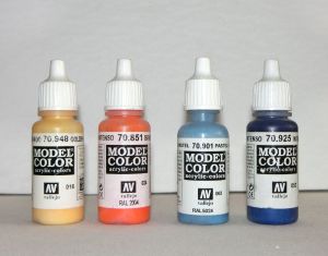 4 Fläschchen Vallejo Model Color Acrylic Colors in der 17 ml. Flasche. 1
