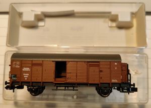 Gedeckter Güterwagen mit Brhs, OVP, KKK, (7.080)