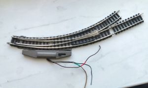 Bogenweiche links - Metallherzstück - Antrieb