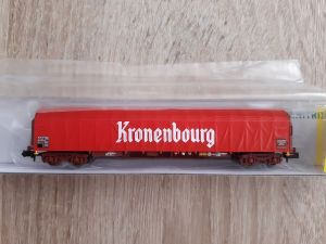 Schiebeplanenwagen