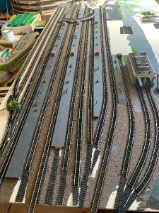 Großer Bahnhof im Rohbau