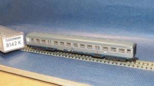 Nahverkehrswagen (´Silberling´) 2. Kl., Gattung/Bauart Bnrzb 725, 4-achsig, silbergrau/blau