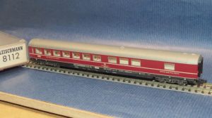 Speisewagen, Gattung/Bauart WRümh 132, 4-achsig, rot