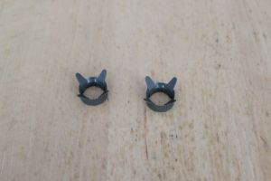 2x Halter für Formsignale, alte Antriebe