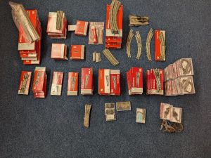 Konvolut fast neuwertiges Fleischmann-Gleismaterial