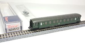 Roco 24512 Eilzugwagen mit KKK, 2e Klasse