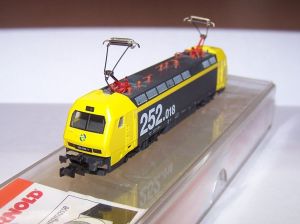 BR 252 018-7 RENFE, guter Zustand, seltener, OVP, bitte lesen