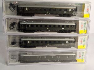 Eilzug-Set mit Innenbeleuchtung und PEHO-Magnetkupplungen