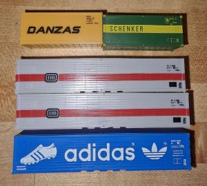 f&uuml;nf verschiedene Container