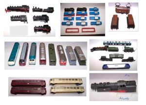 Verschiedene Geh&auml;use und Ersatzteile