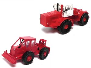 Kirowez K-700 '62, ZTS LKT 81 '83, Knickgelenke beweglich