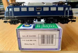 Hobbytrain 244501 BR 110 "Bügelfalte" der DB (Ep. IV)