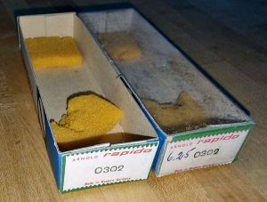 OVP f&uuml;r zwei alte Personenwagen aus den 60er Jahren