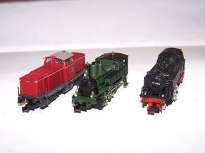 3 Loks ohne OVP. V100, DII, BR064,