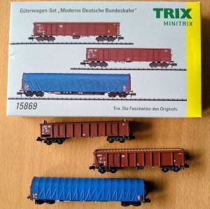Minitrix 15869 G&uuml;terwagen-Set der DB (Ep. IV-V)