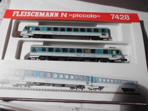 Triebwagen in OVP analog