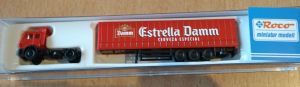 ROCO 2684 LKW + Sattelauflieger "Estrella Damm" der RENFE