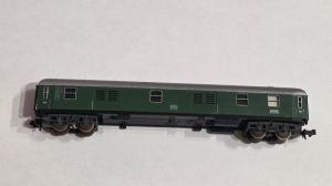 Minitrix 3010/13010 Gep&auml;ckwagen gr&uuml;n