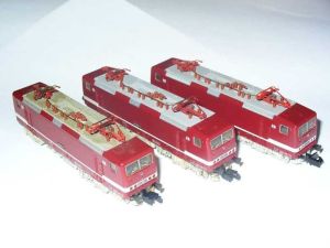 3 Bastelloks !!! 243 824-0 Digital DCC (Arnold 2309)