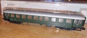 Eilzugwagen 2. Klasse Bauart B4ip&uuml;h der &Ouml;BB