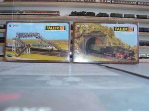 Bausatz Br&uuml;cke + 2 Tunnelpotale NEU / OVP