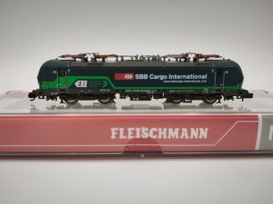 Spur N Fleischmann 739349 SBB Cargo Vectron DCC Sound Top&OVP