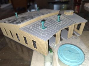 Ringlokschuppen 3 ständig