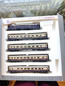 Wagen-Set Rheingold, beleuchtete Tischlampen   (6.276)