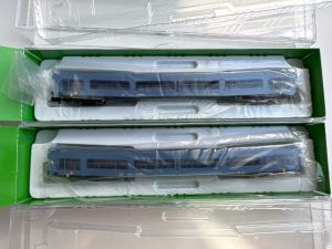 zweiteiliges Set DR Autotransportwagen DDm 916