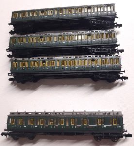 4 Personenwagen K.P.E.V.