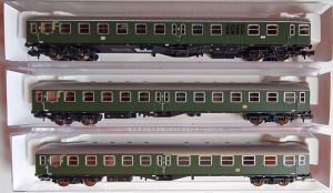 3er Set Mitteleinstiegswagen in Ausführung der Epoche III