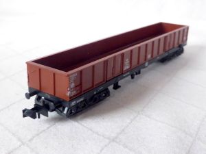 12x Minitrix Hochbordwagen 4-achsig, auch einzeln, in VP!