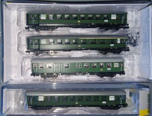 Eilzugwagen der DB 4 St&uuml;ck